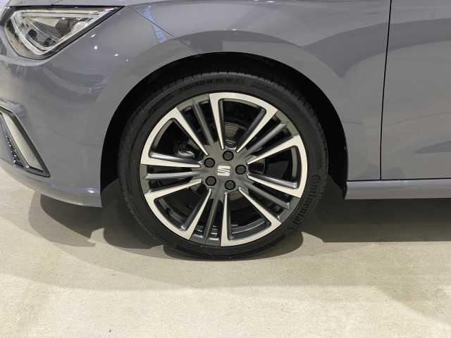 https://cdn-media.caraffinity.it/dealers/partner/amicar-usato-it/kfz108589199_17.jpg