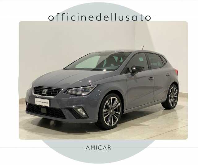 https://cdn-media.caraffinity.it/dealers/partner/amicar-usato-it/kfz108589199_2.jpg?format=jpeg