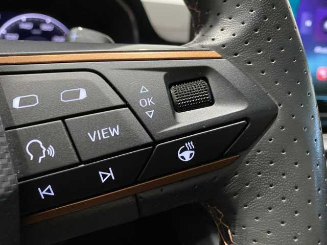 https://cdn-media.caraffinity.it/dealers/partner/amicar-usato-it/kfz109535328_13.jpg