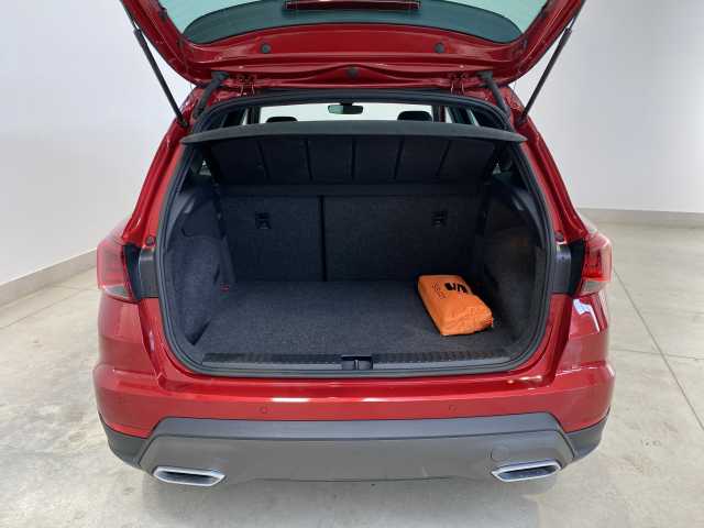 https://cdn-media.caraffinity.it/dealers/partner/amicar-usato-it/kfz109989883_5.jpg