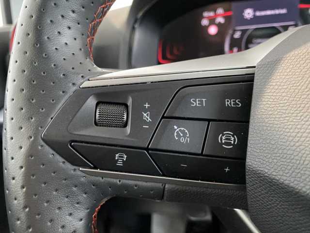 https://cdn-media.caraffinity.it/dealers/partner/amicar-usato-it/kfz110822167_15.jpg