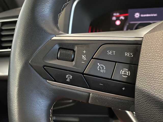 https://cdn-media.caraffinity.it/dealers/partner/amicar-usato-it/kfz110949597_16.jpg