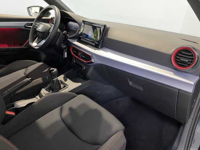 https://cdn-media.caraffinity.it/dealers/partner/amicar-usato-it/kfz111090768_16.jpg