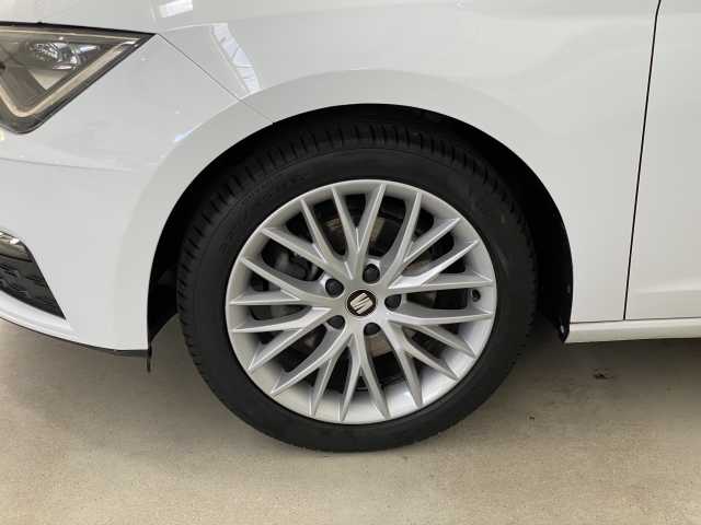 https://cdn-media.caraffinity.it/dealers/partner/amicar-usato-it/kfz111406503_14.jpg