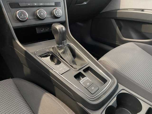 https://cdn-media.caraffinity.it/dealers/partner/amicar-usato-it/kfz111406503_15.jpg