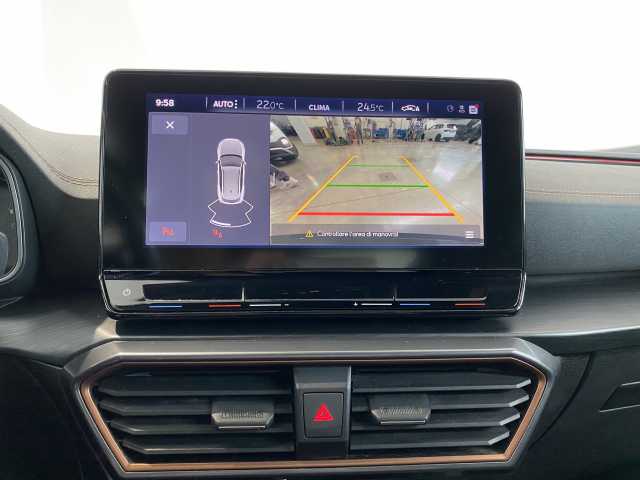 https://cdn-media.caraffinity.it/dealers/partner/amicar-usato-it/kfz111438523_13.jpg