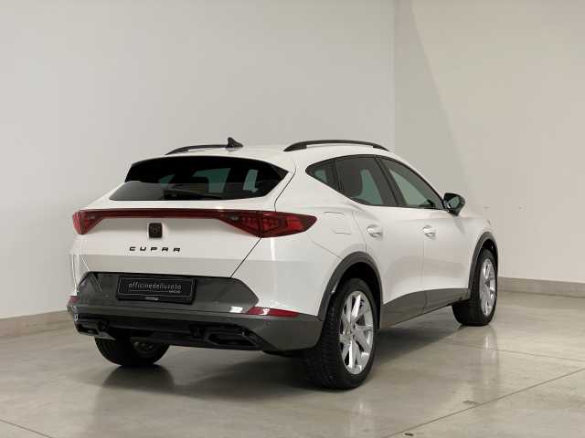 https://cdn-media.caraffinity.it/dealers/partner/amicar-usato-it/kfz111438523_18.jpg