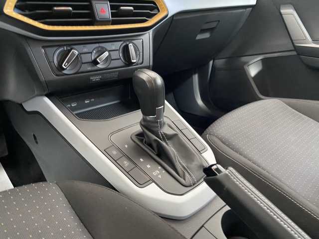 https://cdn-media.caraffinity.it/dealers/partner/amicar-usato-it/kfz111550036_14.jpg