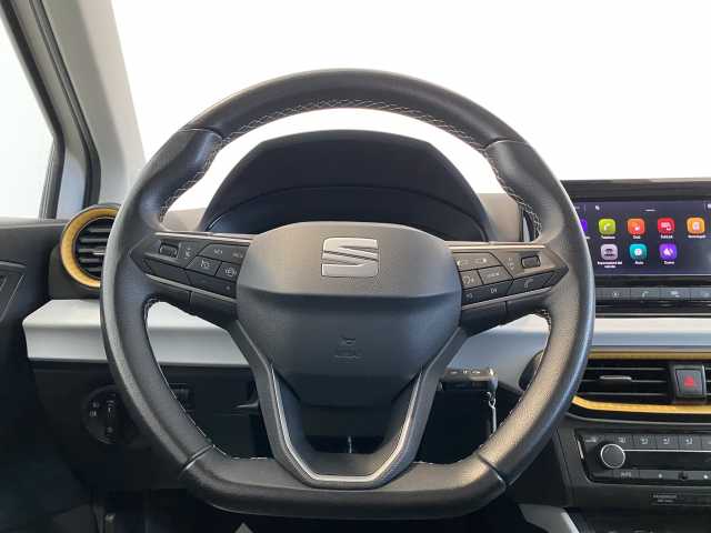 https://cdn-media.caraffinity.it/dealers/partner/amicar-usato-it/kfz111573070_16.jpg