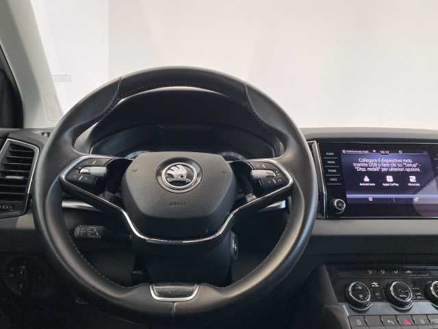 https://cdn-media.caraffinity.it/dealers/partner/amicar-usato-it/kfz112016399_13.jpg