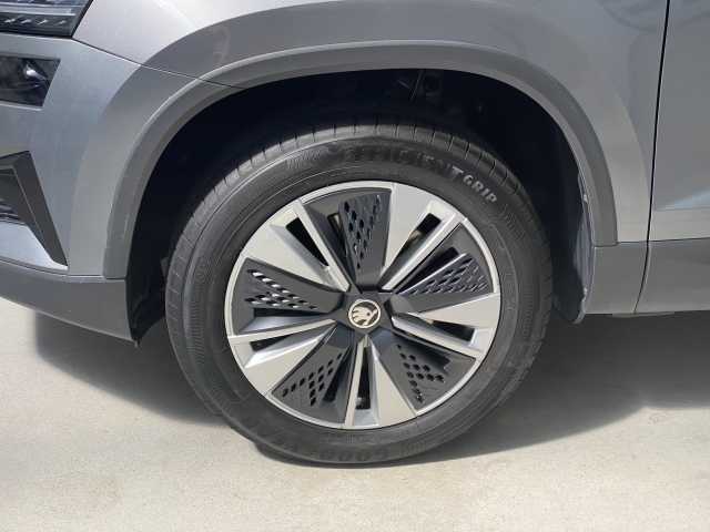 https://cdn-media.caraffinity.it/dealers/partner/amicar-usato-it/kfz112016399_18.jpg