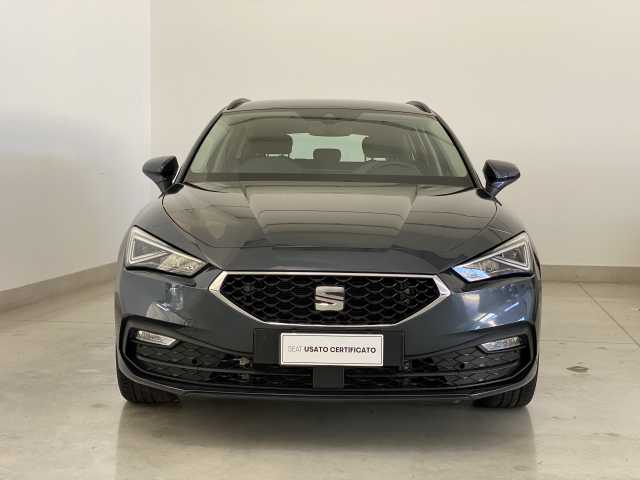 https://cdn-media.caraffinity.it/dealers/partner/amicar-usato-it/kfz112159351_3.jpg