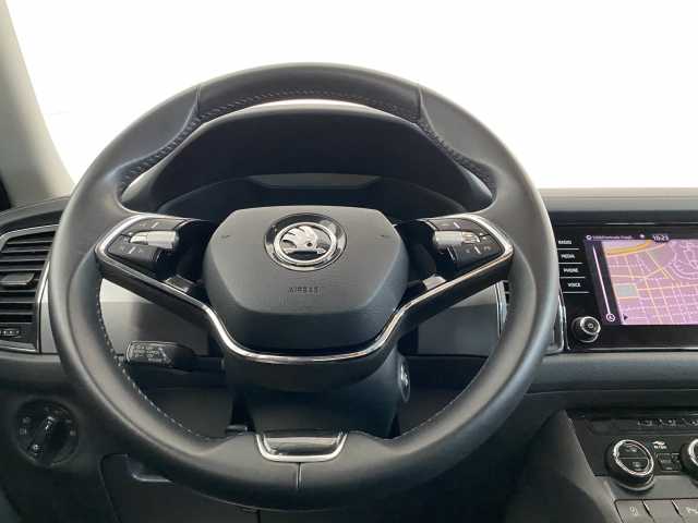 https://cdn-media.caraffinity.it/dealers/partner/amicar-usato-it/kfz112274016_15.jpg