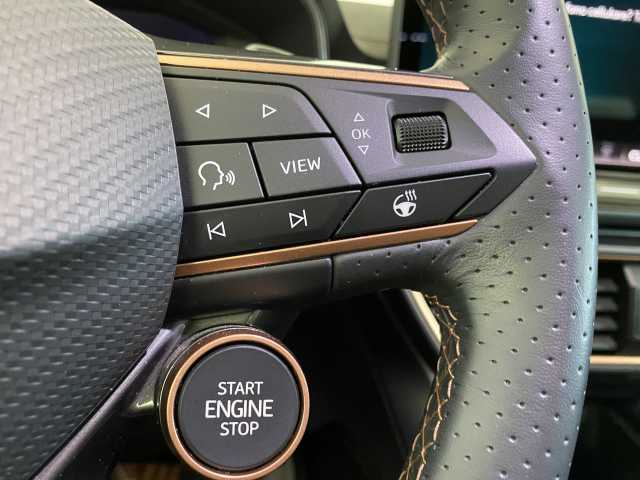 https://cdn-media.caraffinity.it/dealers/partner/amicar-usato-it/kfz112299117_13.jpg