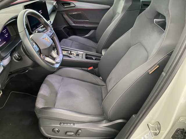 https://cdn-media.caraffinity.it/dealers/partner/amicar-usato-it/kfz112299117_15.jpg