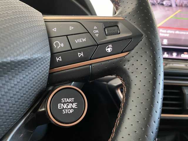 https://cdn-media.caraffinity.it/dealers/partner/amicar-usato-it/kfz112299127_13.jpg