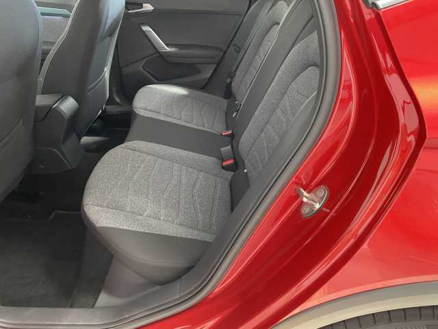 https://cdn-media.caraffinity.it/dealers/partner/amicar-usato-it/kfz112386612_14.jpg