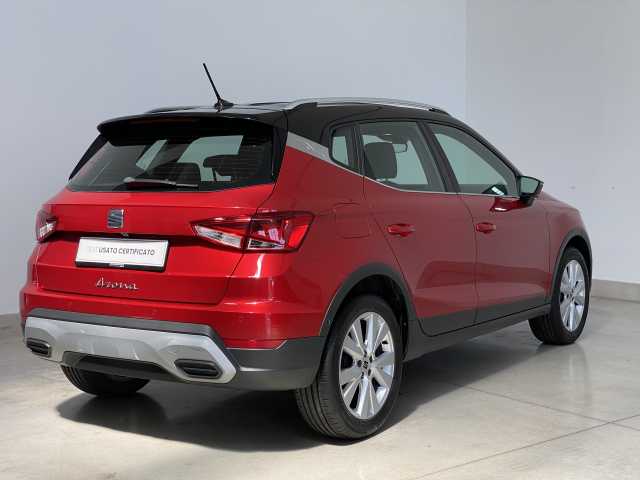 https://cdn-media.caraffinity.it/dealers/partner/amicar-usato-it/kfz112386612_18.jpg