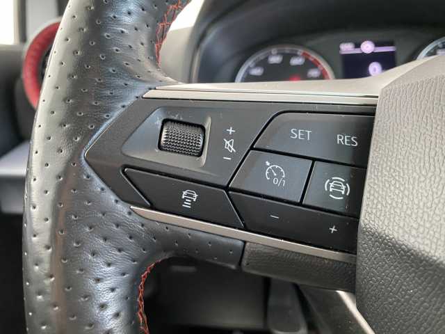 https://cdn-media.caraffinity.it/dealers/partner/amicar-usato-it/kfz112434549_13.jpg