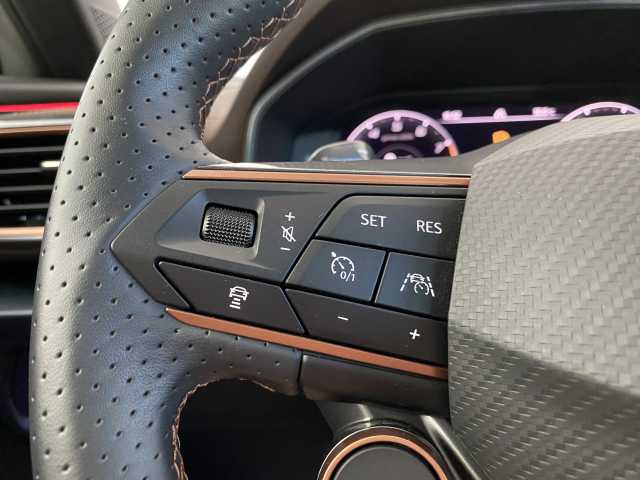 https://cdn-media.caraffinity.it/dealers/partner/amicar-usato-it/kfz114001165_14.jpg