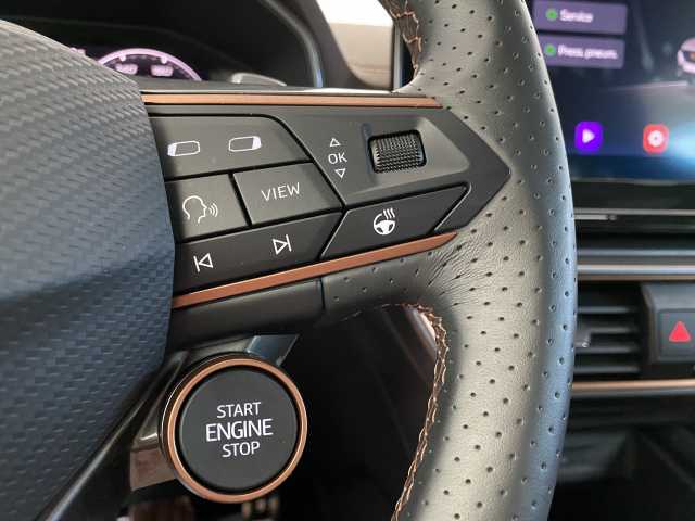 https://cdn-media.caraffinity.it/dealers/partner/amicar-usato-it/kfz114001165_15.jpg