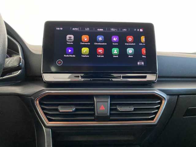 https://cdn-media.caraffinity.it/dealers/partner/amicar-usato-it/kfz114245461_11.jpg