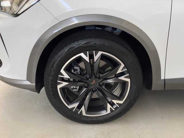 https://cdn-media.caraffinity.it/dealers/partner/amicar-usato-it/kfz114245469_18.jpg