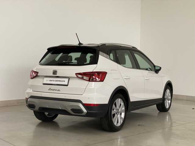 https://cdn-media.caraffinity.it/dealers/partner/amicar-usato-it/kfz114266543_17.jpg