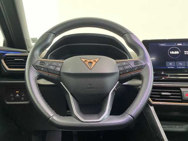 https://cdn-media.caraffinity.it/dealers/partner/amicar-usato-it/kfz114301497_11.jpg