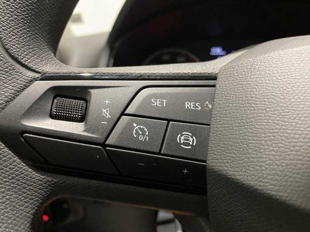 https://cdn-media.caraffinity.it/dealers/partner/amicar-usato-it/kfz114769711_16.jpg