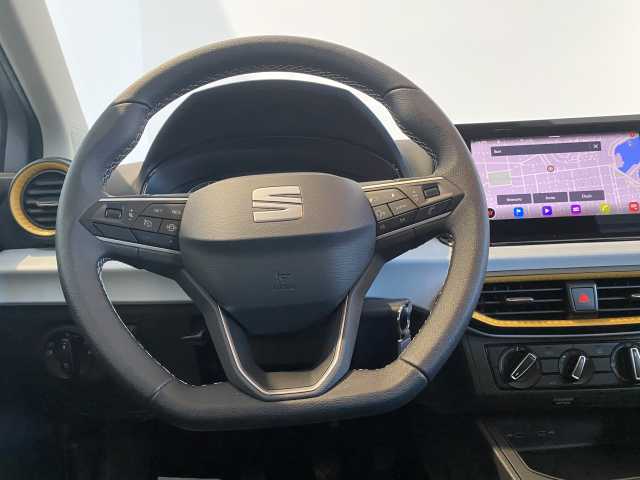 https://cdn-media.caraffinity.it/dealers/partner/amicar-usato-it/kfz114862372_13.jpg