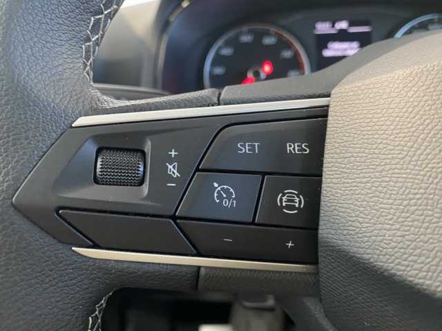 https://cdn-media.caraffinity.it/dealers/partner/amicar-usato-it/kfz114862372_14.jpg