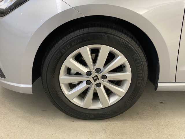 https://cdn-media.caraffinity.it/dealers/partner/amicar-usato-it/kfz114862372_18.jpg
