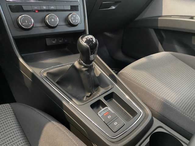 https://cdn-media.caraffinity.it/dealers/partner/amicar-usato-it/kfz114910975_15.jpg