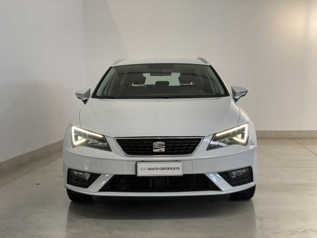 https://cdn-media.caraffinity.it/dealers/partner/amicar-usato-it/kfz114910975_3.jpg