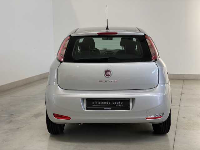 https://cdn-media.caraffinity.it/dealers/partner/amicar-usato-it/kfz114911023_4.jpg