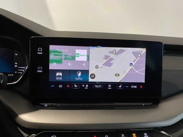 https://cdn-media.caraffinity.it/dealers/partner/amicar-usato-it/kfz115036582_12.jpg