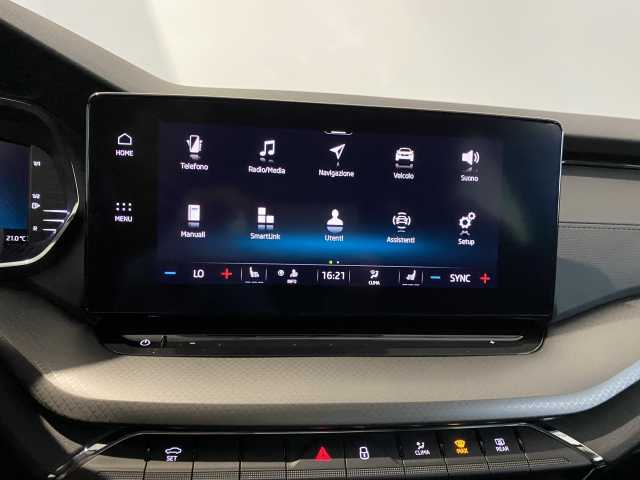 https://cdn-media.caraffinity.it/dealers/partner/amicar-usato-it/kfz115036582_13.jpg