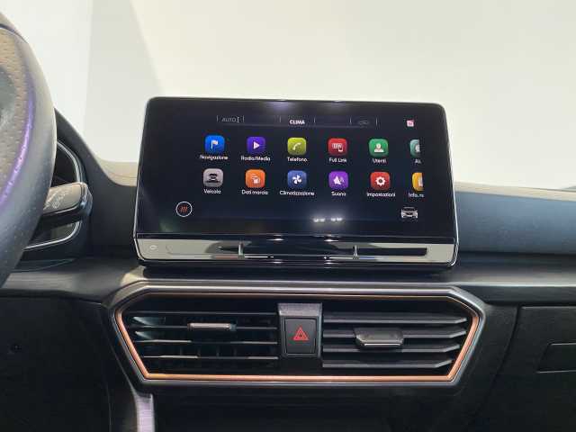 https://cdn-media.caraffinity.it/dealers/partner/amicar-usato-it/kfz115077154_10.jpg