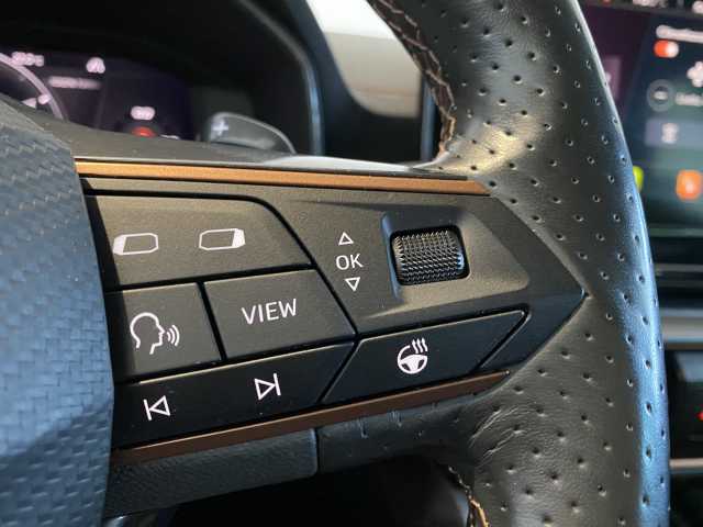 https://cdn-media.caraffinity.it/dealers/partner/amicar-usato-it/kfz115077159_15.jpg